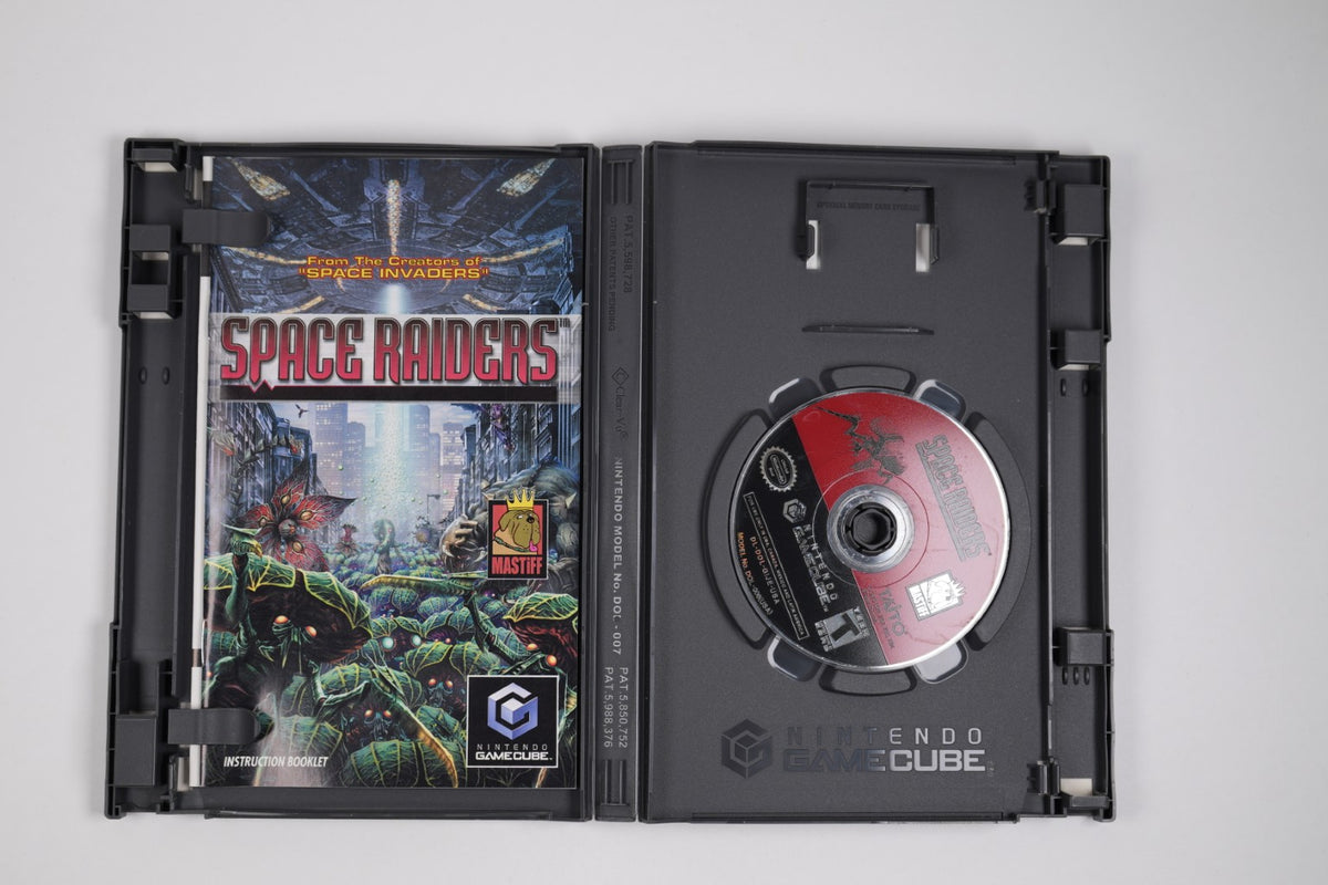Space Raiders - Complete in Box