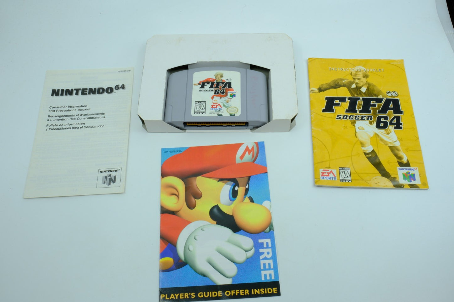 FIFA Soccer 64 - Complete in Box