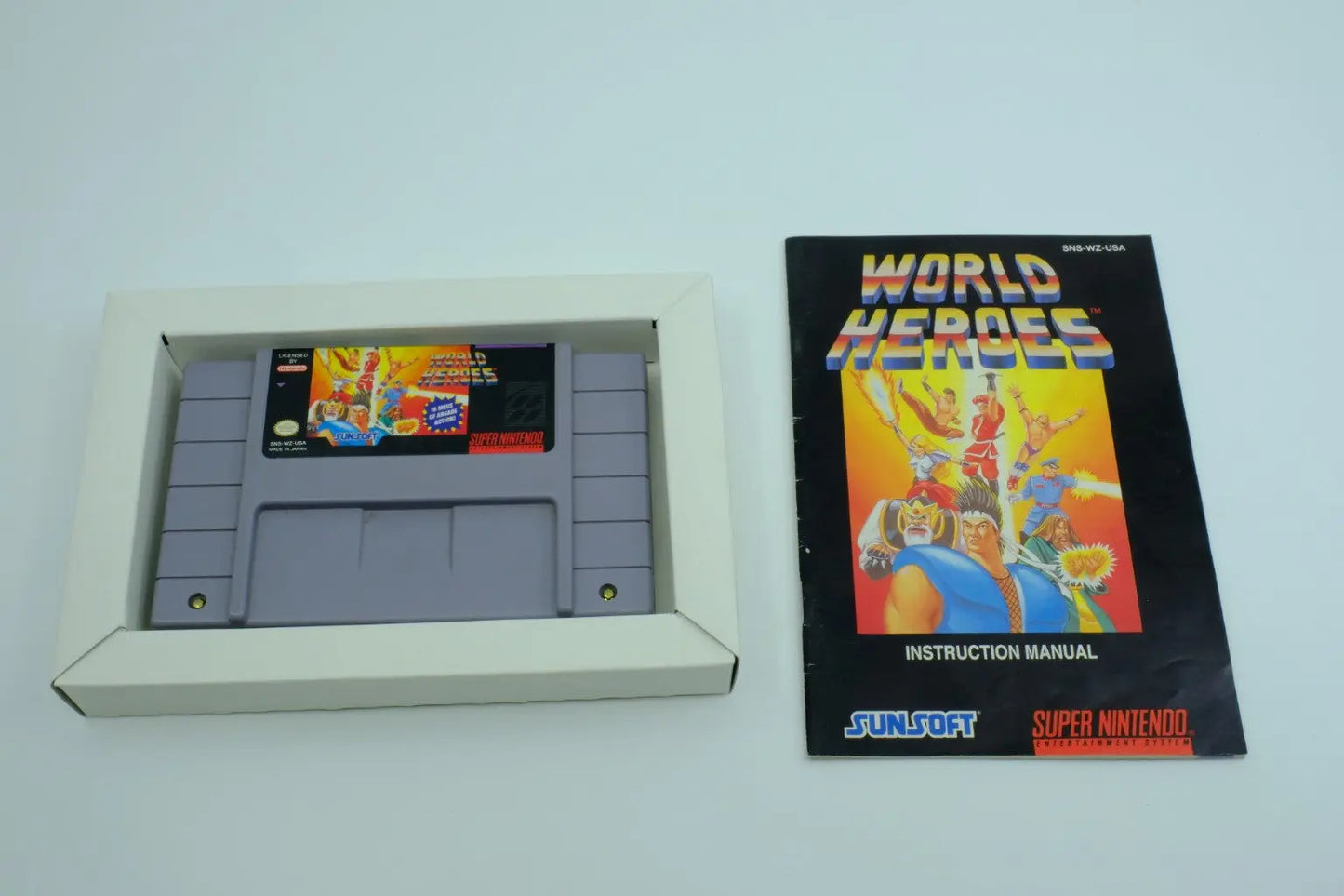 World Heroes – Complete in Box RetroGate - Your Gateway to Classic Gaming