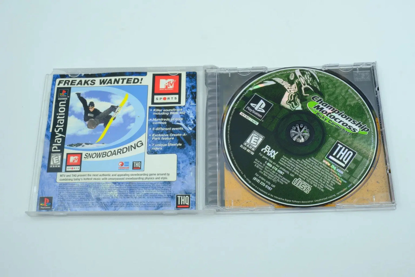 Championship Motocross Featuring Ricky Carmichael – Complete in Box RetroGate - Your Gateway to Classic Gaming