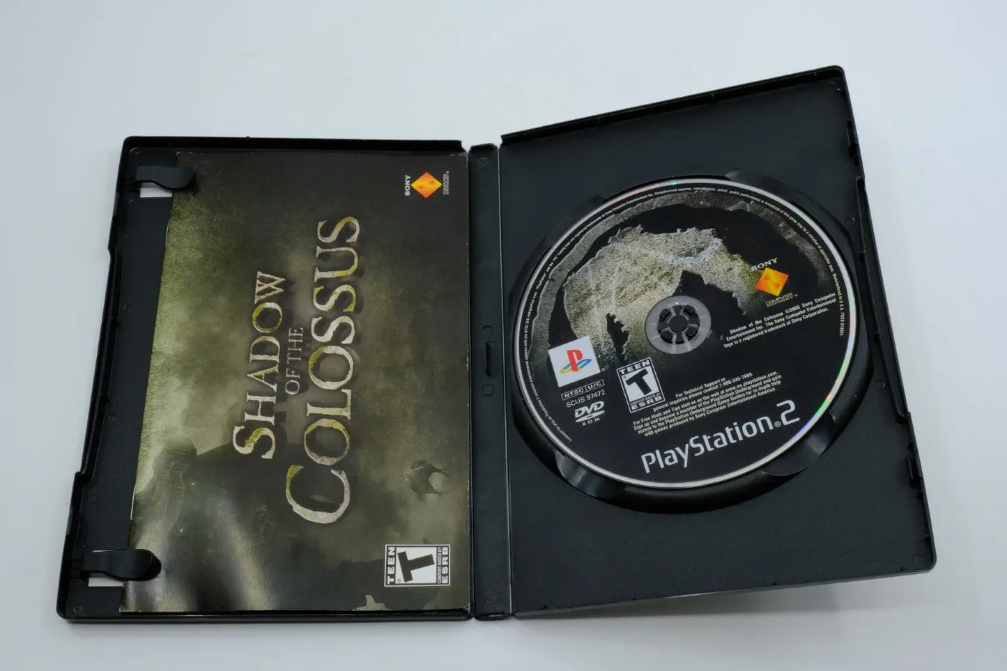 Shadow of the Colossus – Complete in Box RetroGate - Your Gateway to Classic Gaming