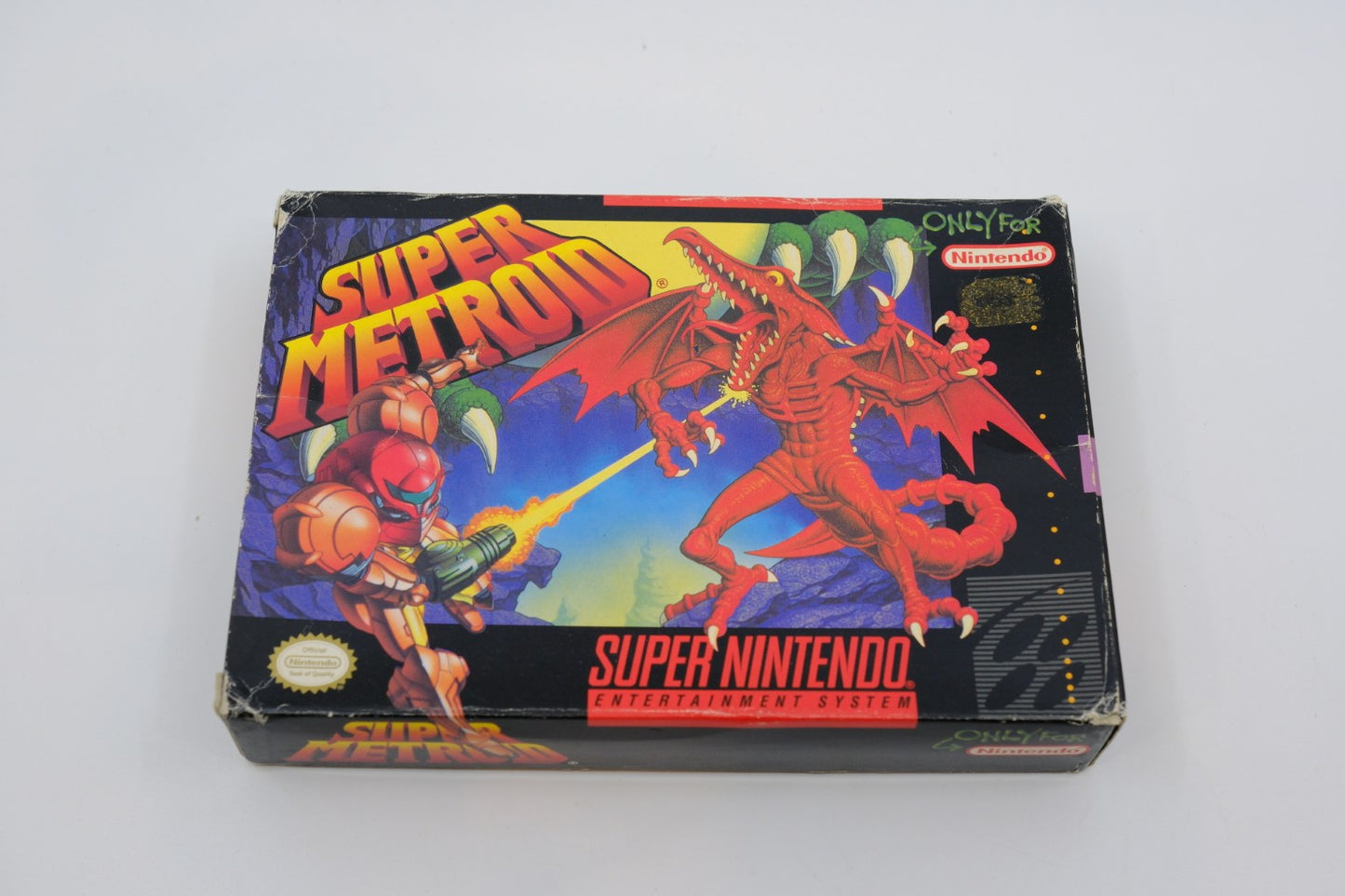 Super Metroid — Complete in box