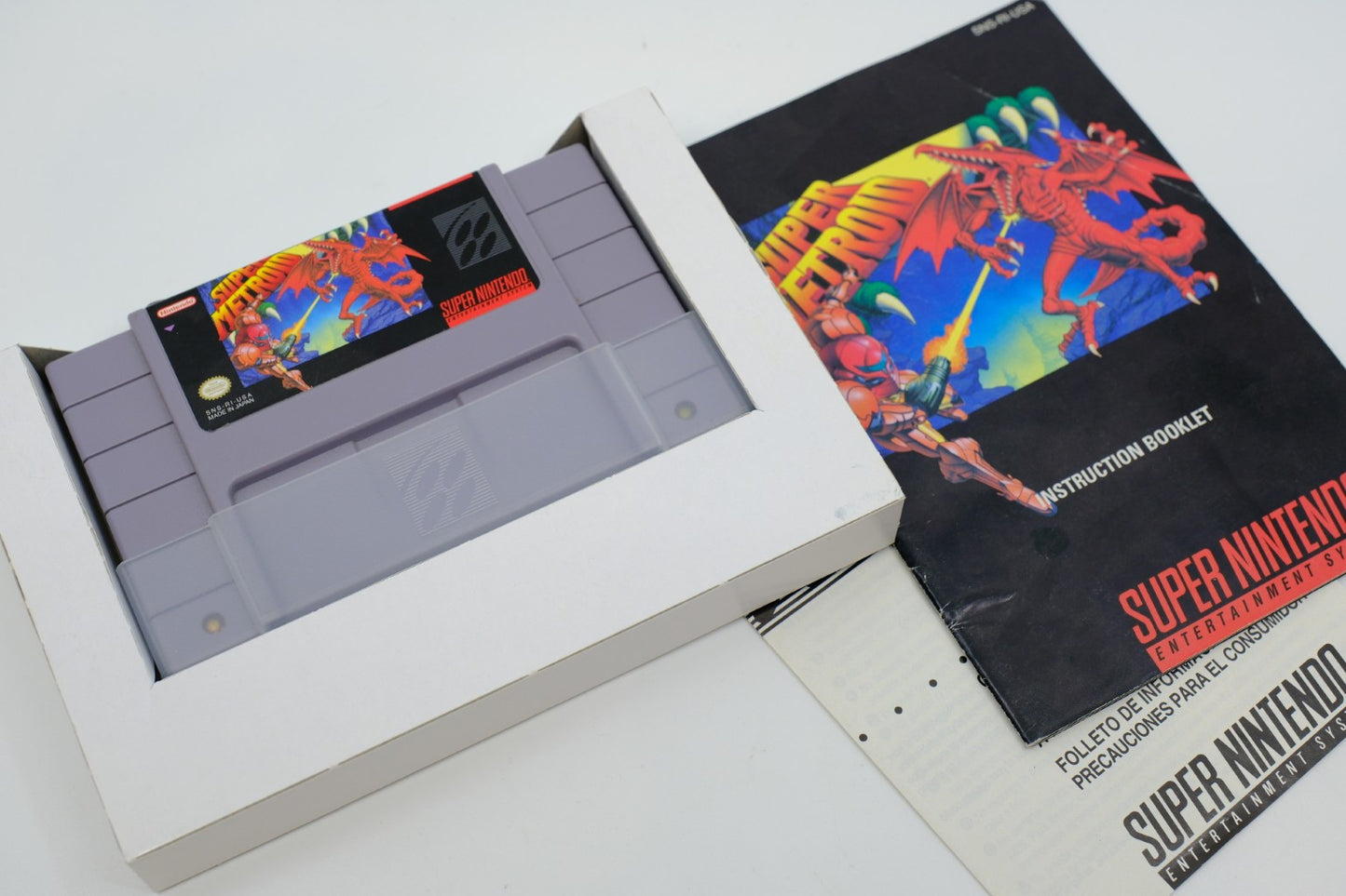 Super Metroid — Complete in box