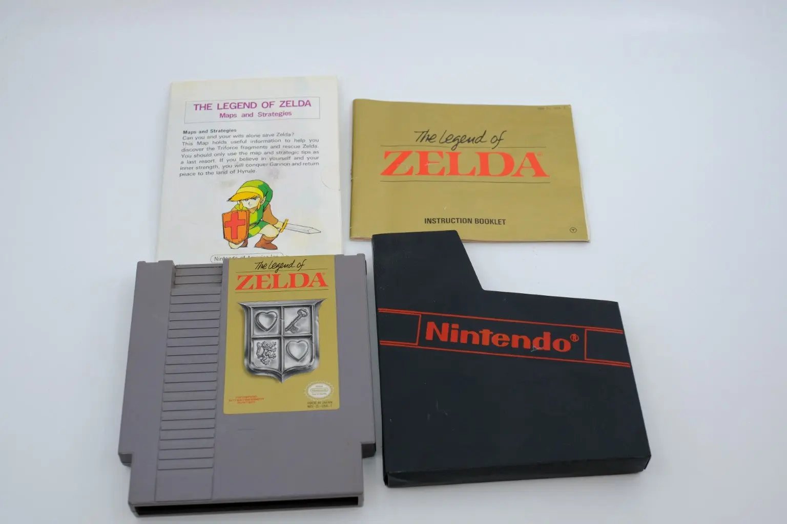 The Legend of Zelda (Classic Series) – Complete in Box RetroGate - Your Gateway to Classic Gaming