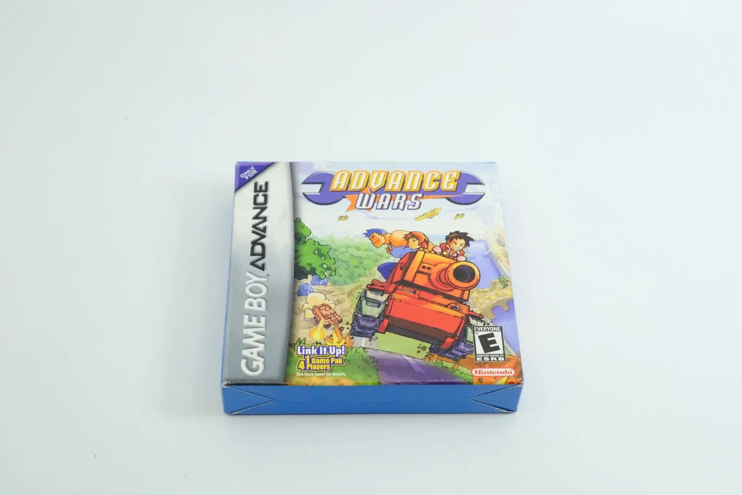 Advance Wars – Complete in Box RetroGate - Your Gateway to Classic Gaming