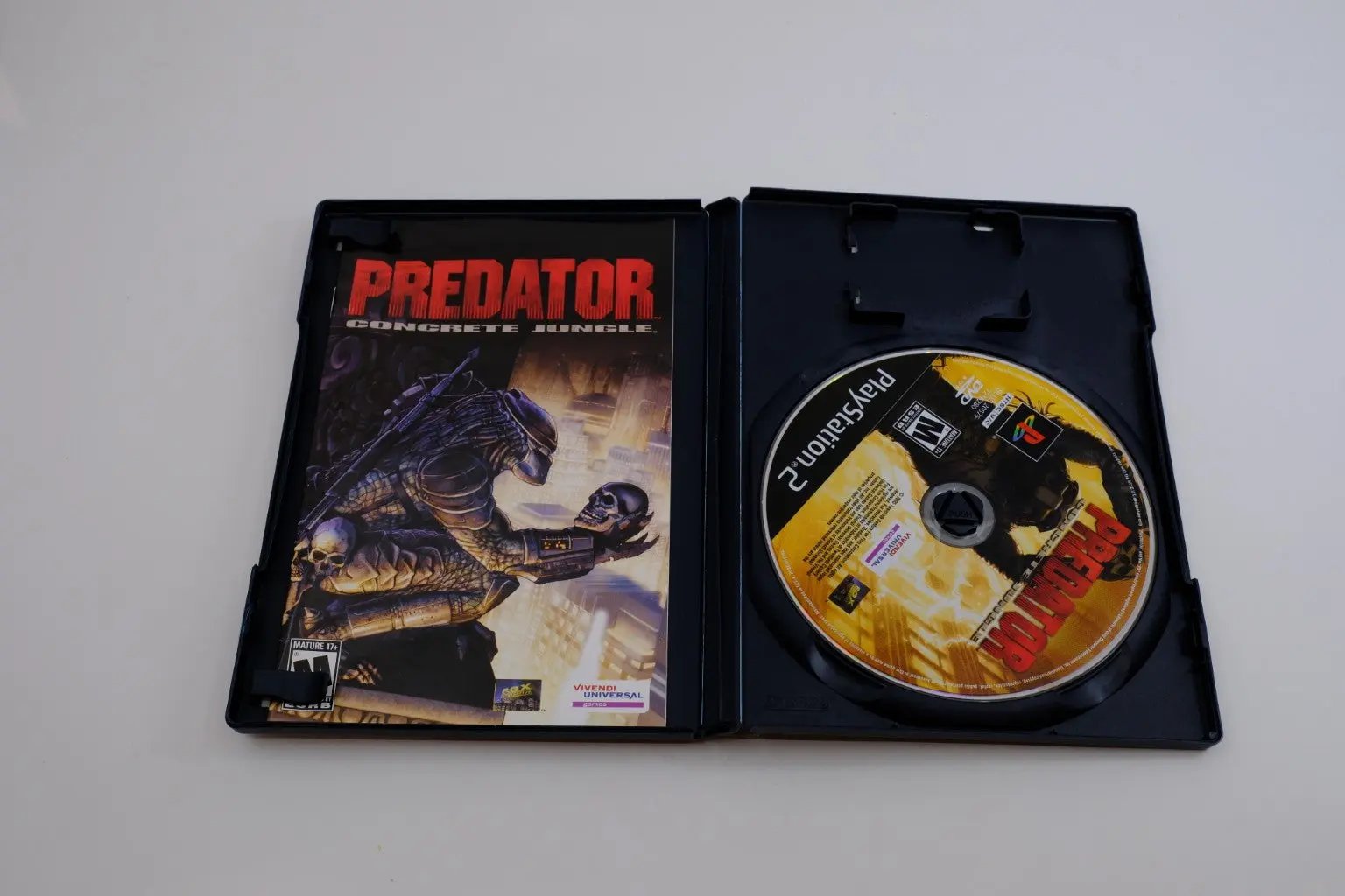 Predator: Concrete Jungle – Complete in Box RetroGate - Your Gateway to Classic Gaming