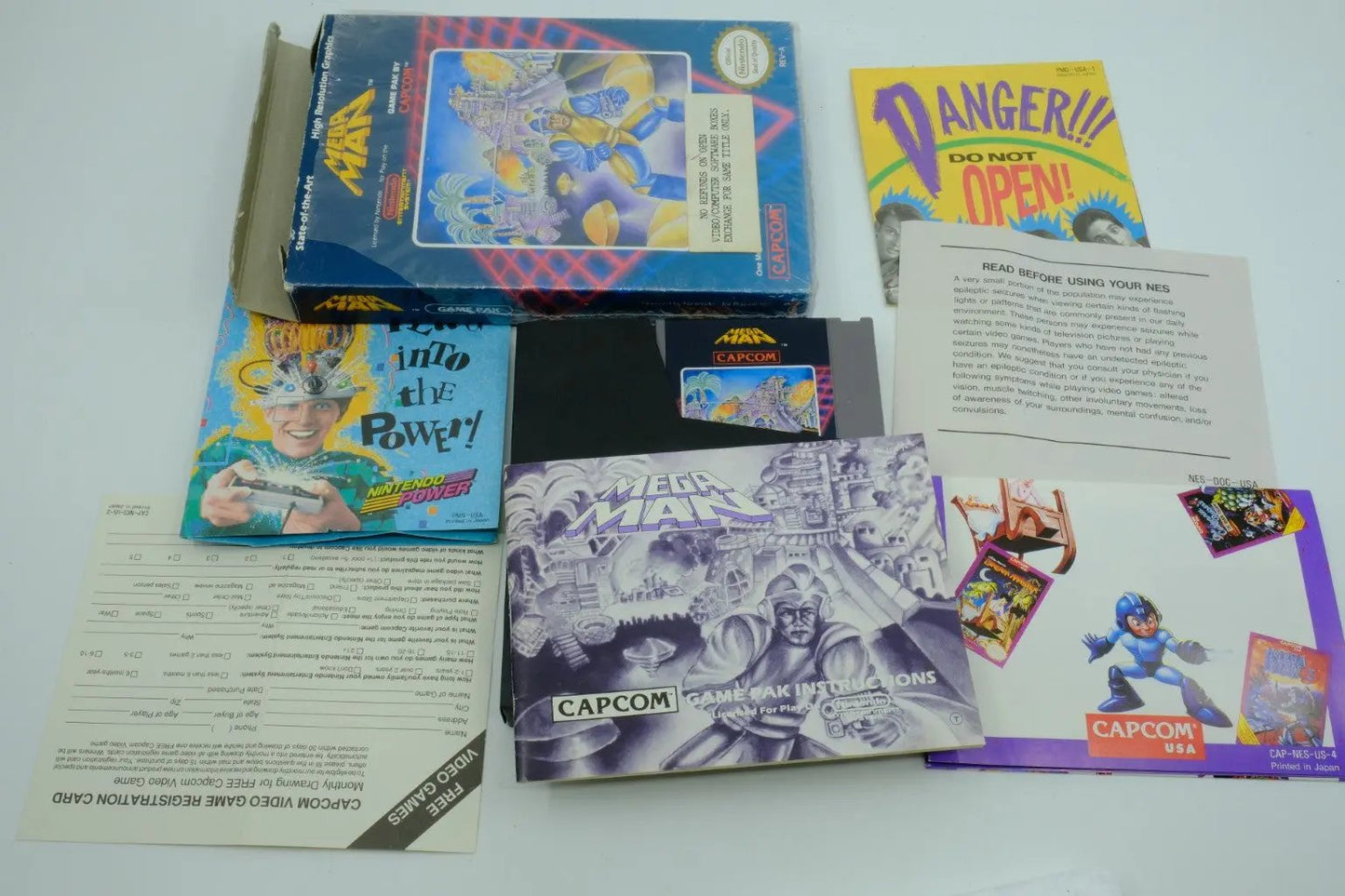 Mega Man – Complete in Box RetroGate - Your Gateway to Classic Gaming