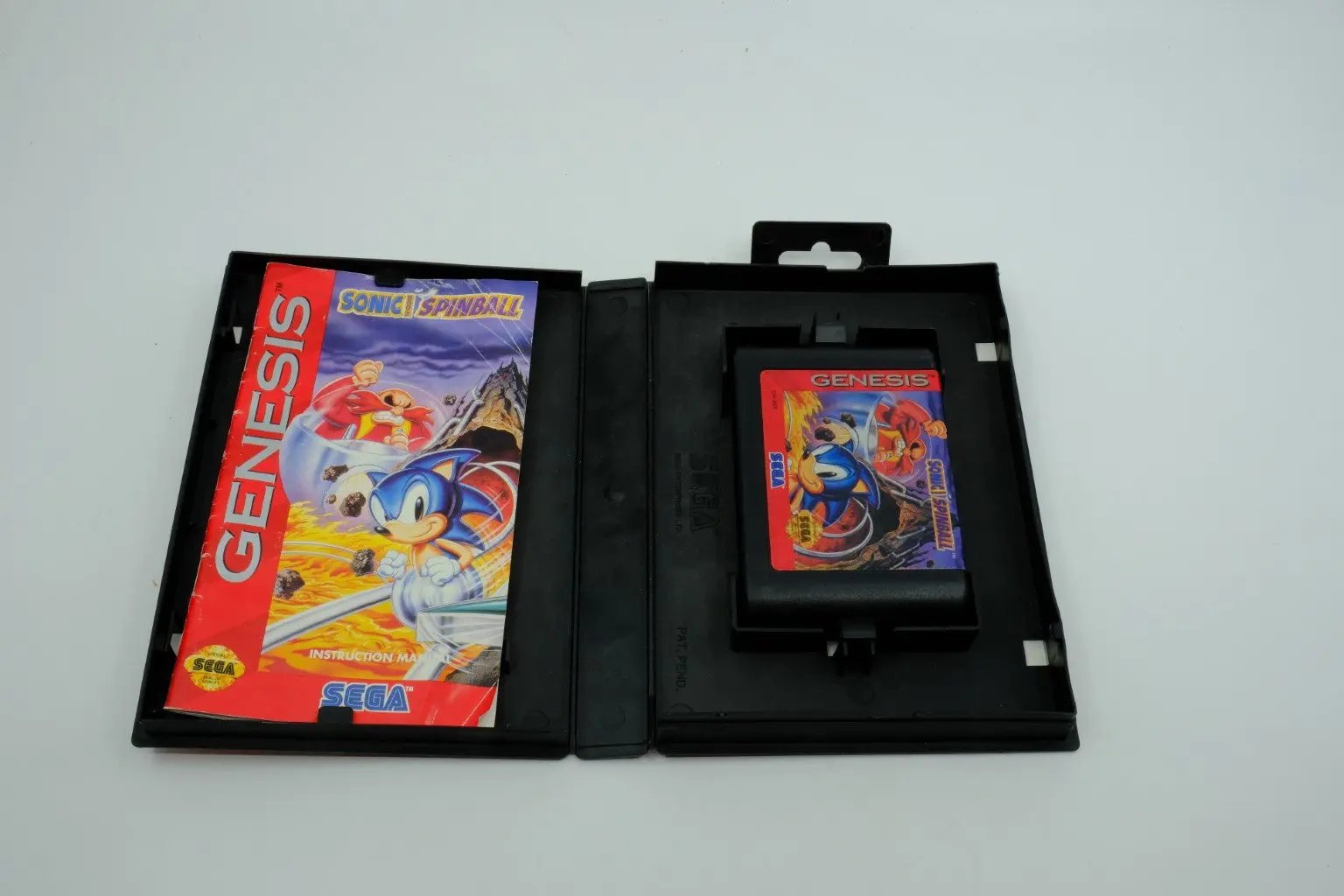 Sonic Spinball – Complete in Box RetroGate - Your Gateway to Classic Gaming