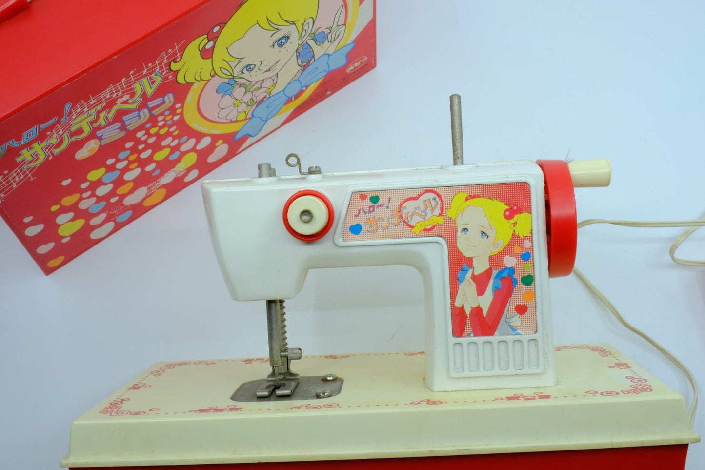 Hello! Sandybell ハロー!サンディベル Vintage Toy Sewing Machine – Boxed with Foot Pedal