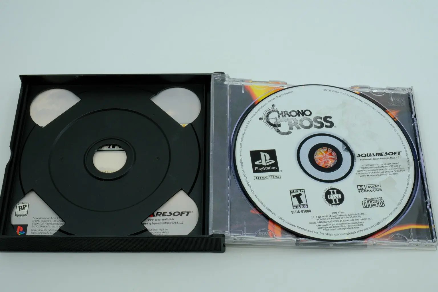 Chrono Cross – Complete in Box RetroGate - Your Gateway to Classic Gaming
