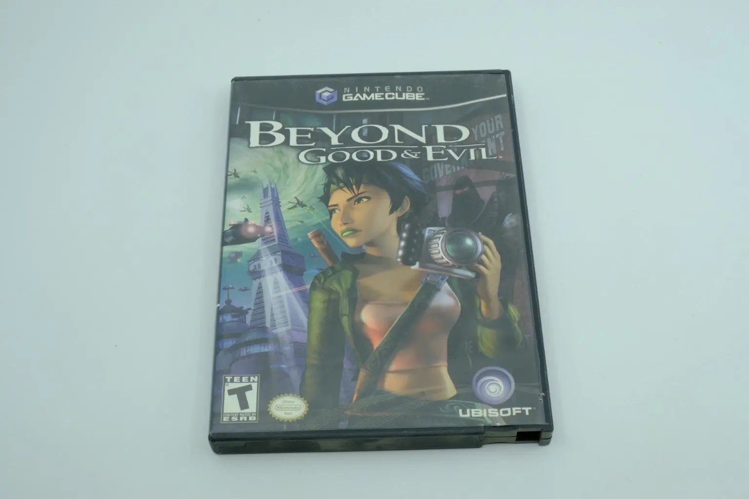 Beyond Good & Evil – Complete in Box RetroGate - Your Gateway to Classic Gaming