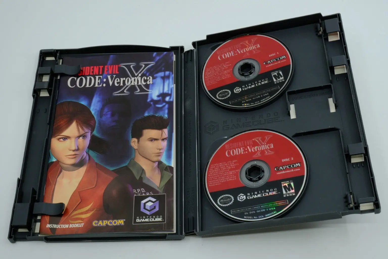 Resident Evil Code: Veronica X – Complete in Box RetroGate - Your Gateway to Classic Gaming