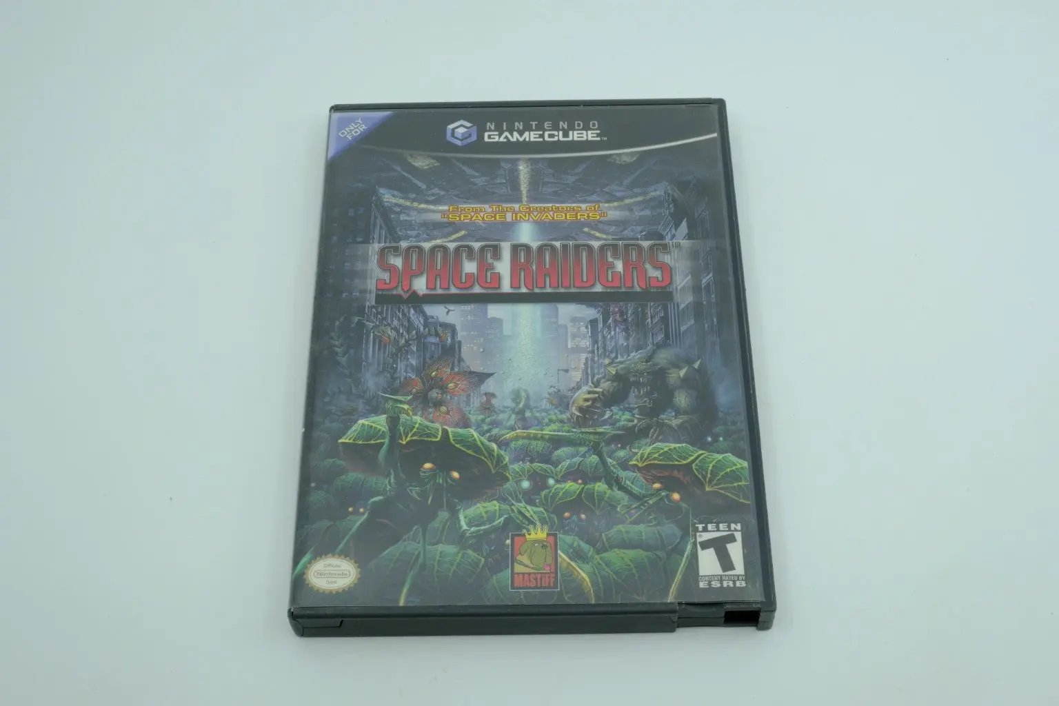 Space Raiders – Complete in Box RetroGate - Your Gateway to Classic Gaming
