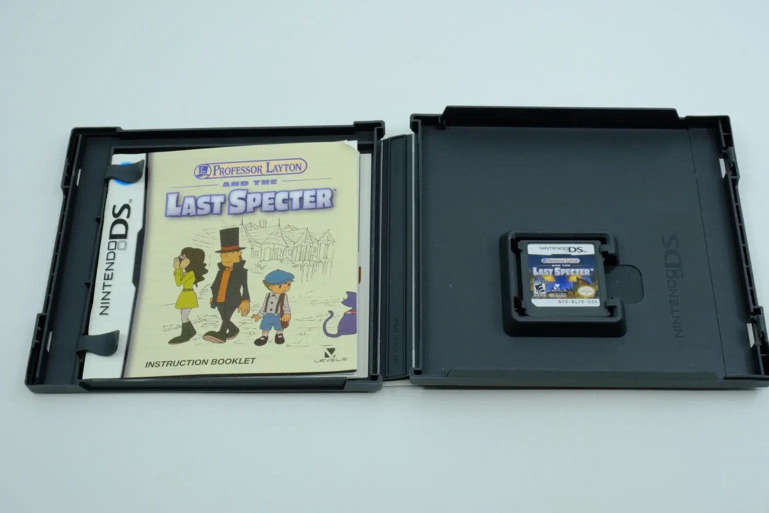 Professor Layton and the Last Specter – Complete in Box RetroGate - Your Gateway to Classic Gaming