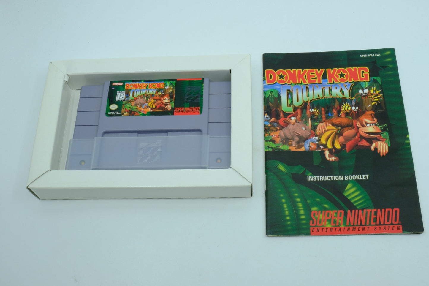 Donkey Kong Country - Complete in Box
