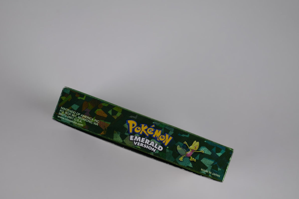 Pokemon Emerald Version – Game Boy Advance – CIB + Official Nintendo Player’s Guide