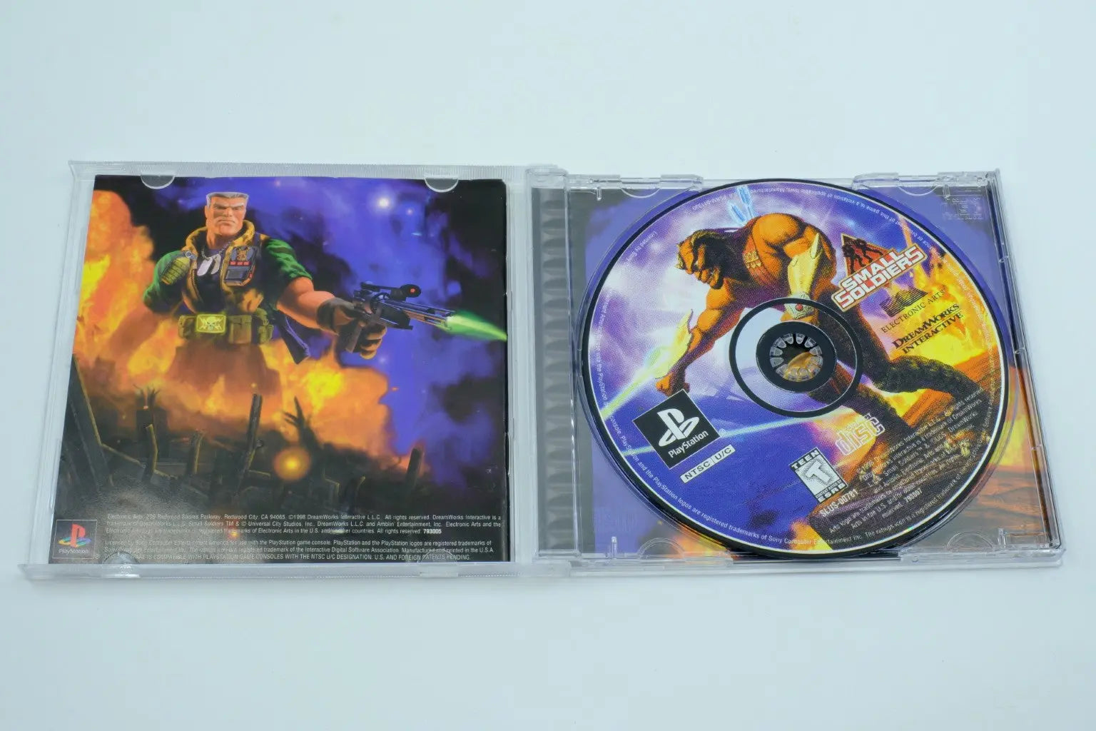 Small Soldiers – Complete in Box RetroGate - Your Gateway to Classic Gaming