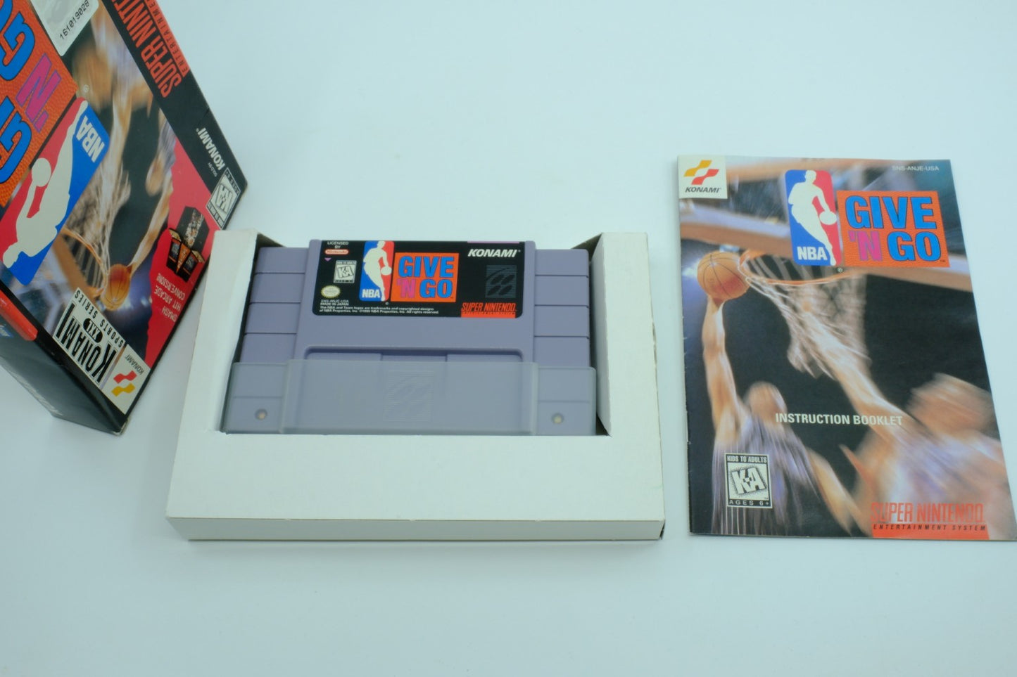 NBA Give ’N Go – Complete in Box