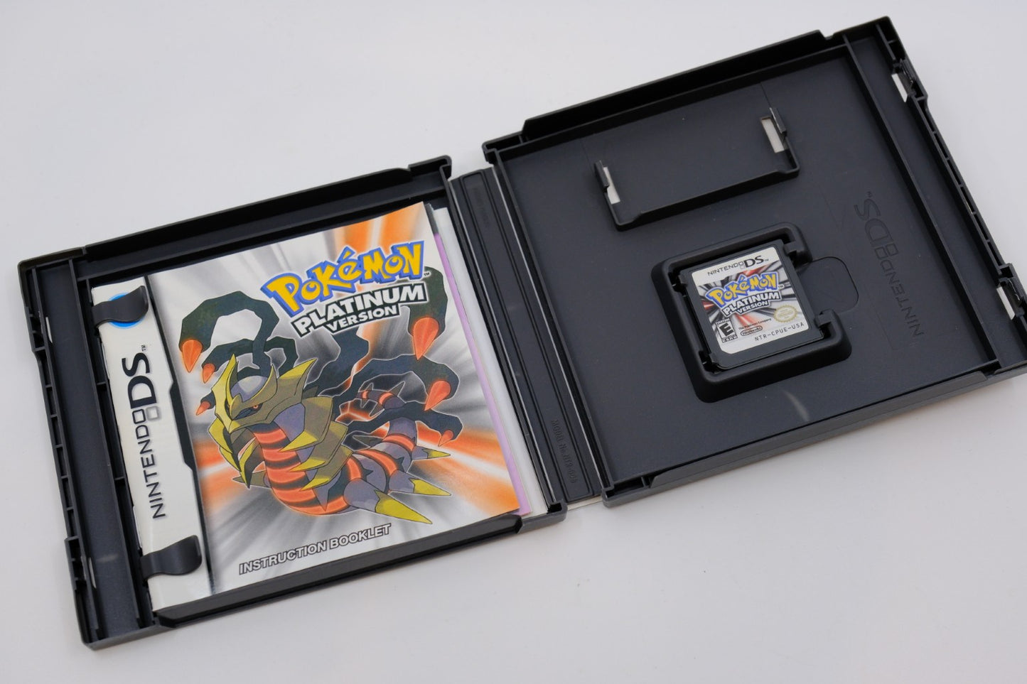 Pokémon Platinum Version — Complete in Box (DS, 2009)