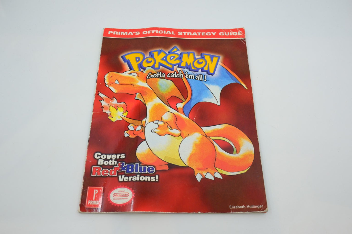Pokémon Red & Blue — Prima’s Official Strategy Guide (Charizard Cover Variant, Game Boy)