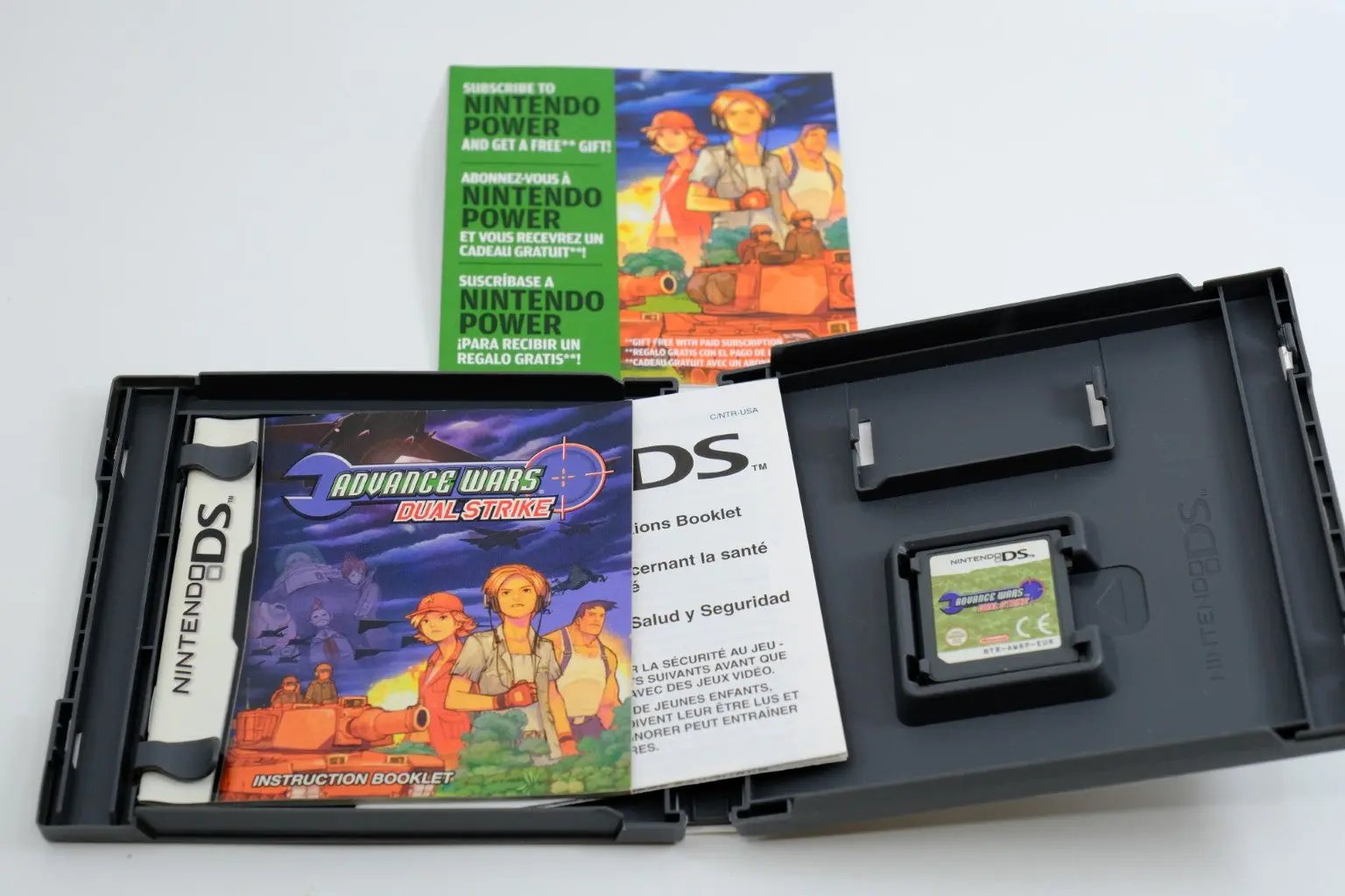 Advance Wars: Dual Strike – Complete in Box RetroGate - Your Gateway to Classic Gaming