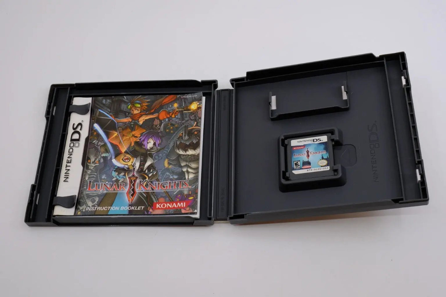 Lunar Knights – Complete in Case RetroGate - Your Gateway to Classic Gaming