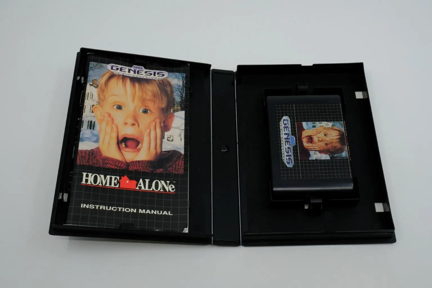 Home Alone – Complete in Box RetroGate - Your Gateway to Classic Gaming