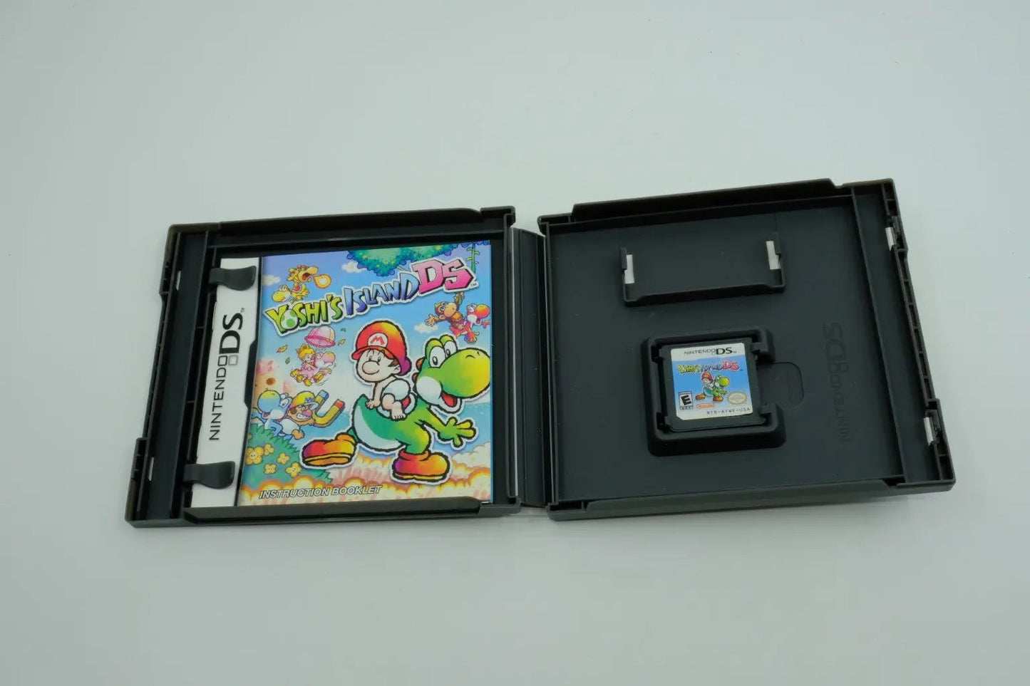 Yoshi’s Island DS – Complete in Box RetroGate - Your Gateway to Classic Gaming