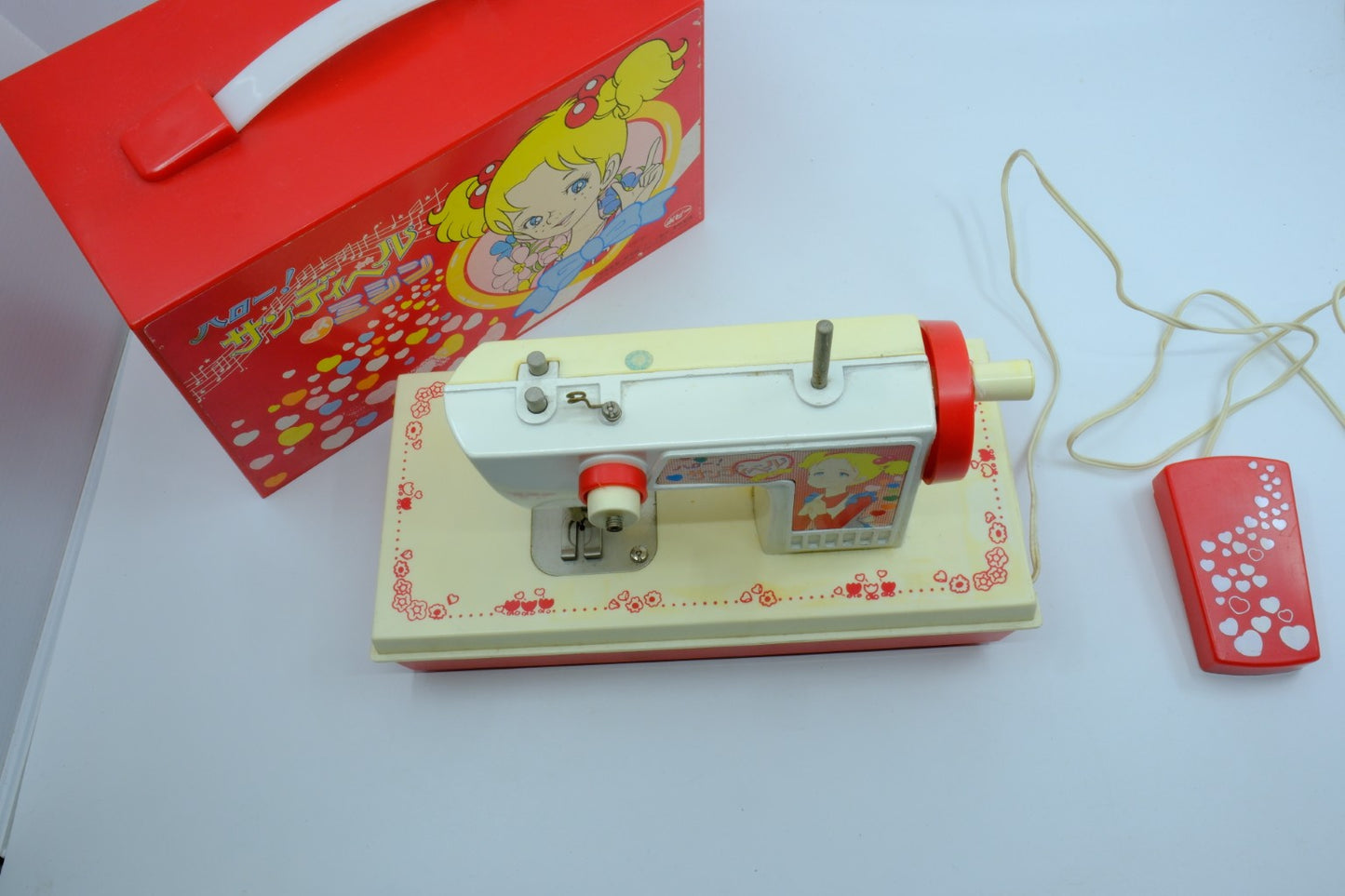 Hello! Sandybell ハロー！サンディベル Vintage Toy Sewing Machine – Boxed with Foot Pedal