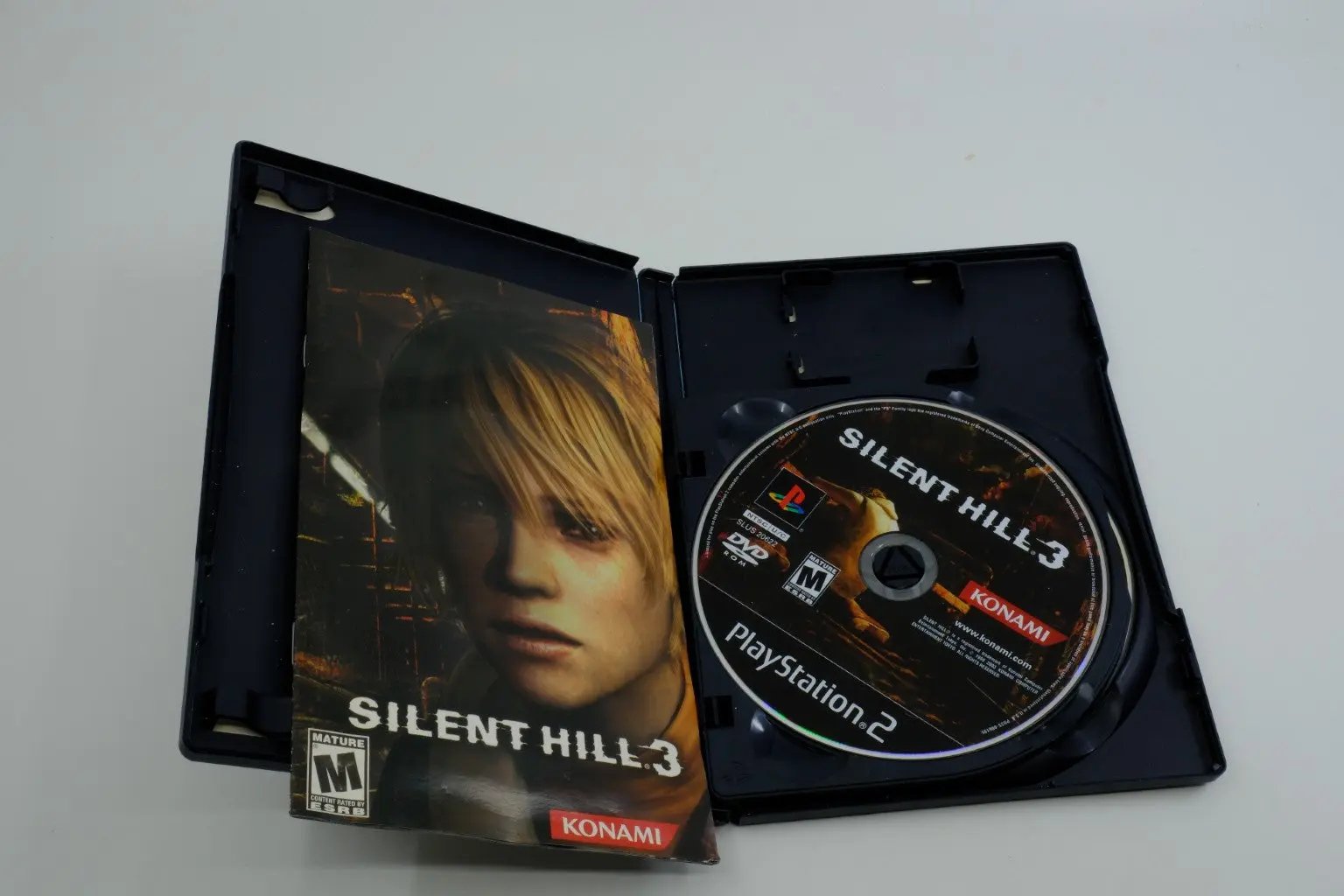 Silent Hill 3 – Complete in Box RetroGate - Your Gateway to Classic Gaming