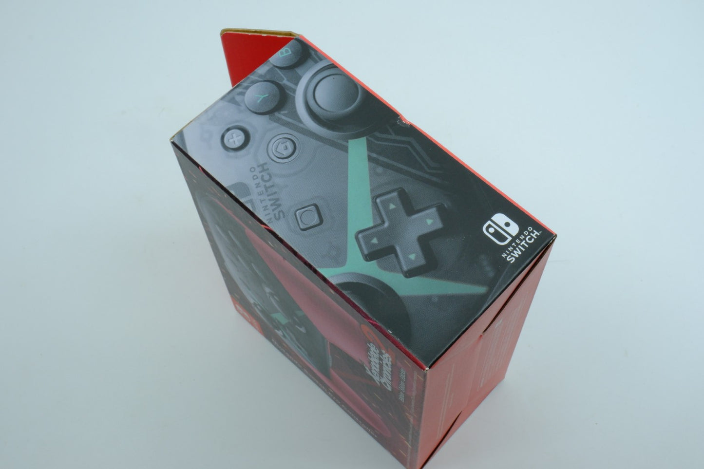 Nintendo Switch Pro Controller – Xenoblade Chronicles 2 Edition – Bran New