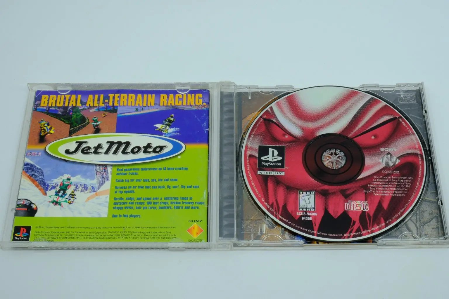 Twisted Metal 2 – Complete in Box RetroGate - Your Gateway to Classic Gaming